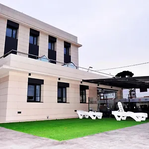 https://hotel-6-bis.catalonia-hotels.com