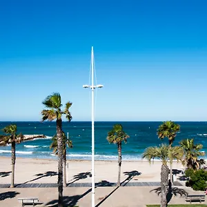 https://bel-azur-hotel.fr-provencehotel.com