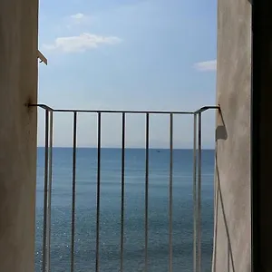 https://balcone-sulla-spiaggia.sicilyhotelsitaly.net