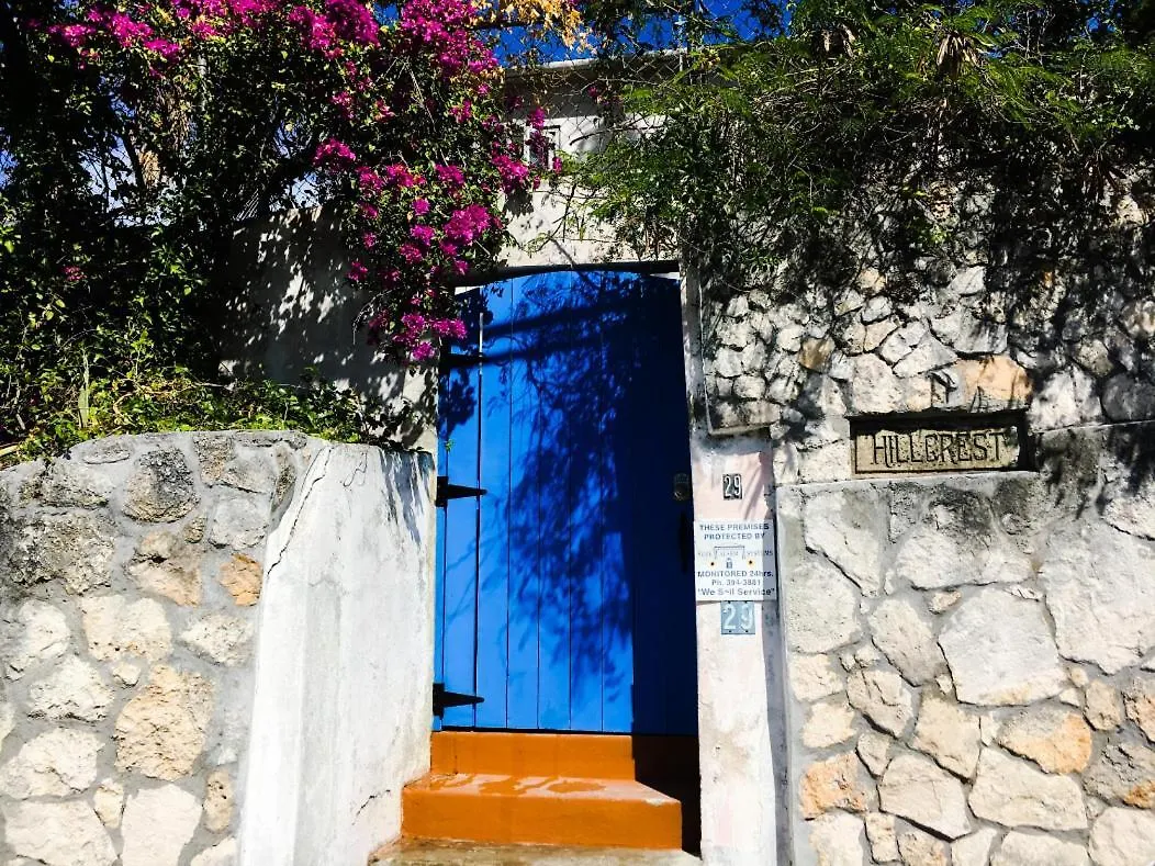 Hillcrest Hostel Nassau