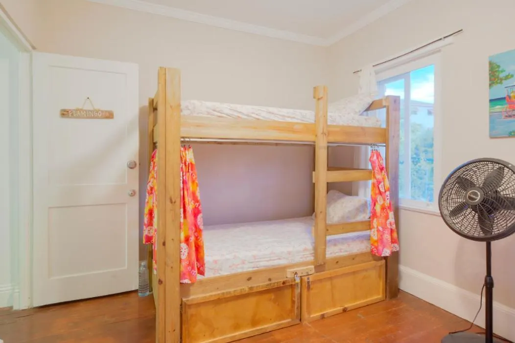 Hillcrest Hostel Nassau