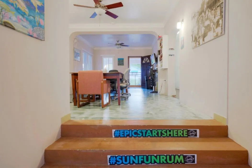 Hillcrest Hostel Nassau Bahamas